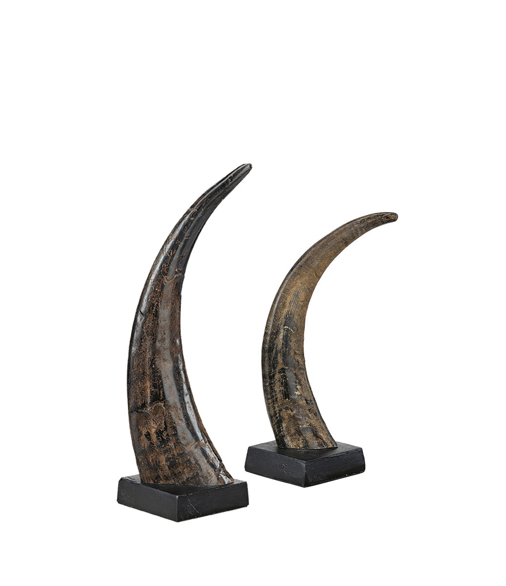 Set de 2 piezas decorativas de cuerno sobre base de hierro