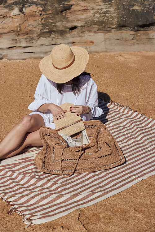 Bolso 3XXL de rafia artesanal en tono natural