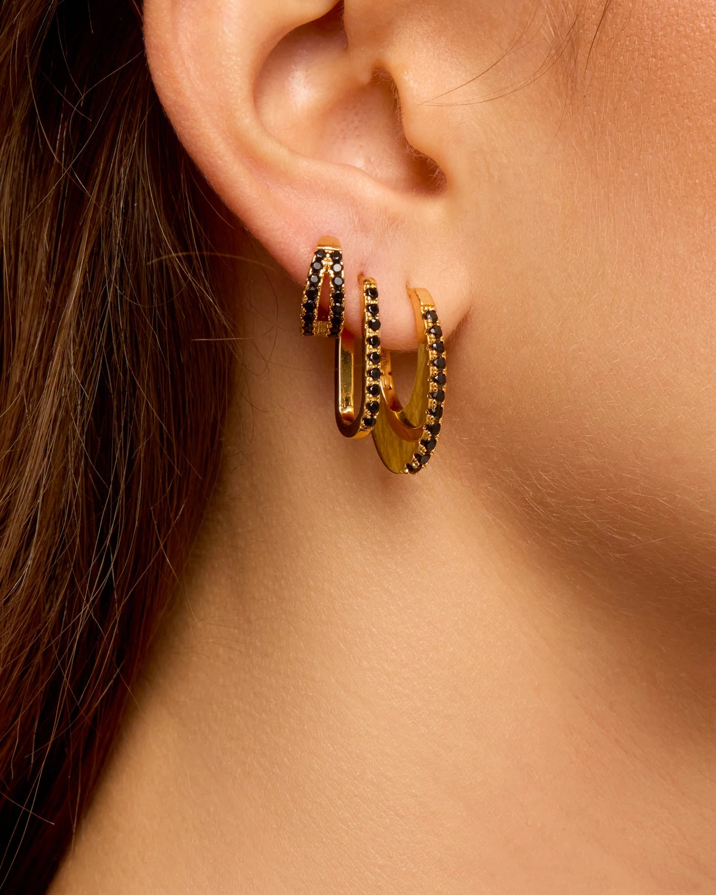Pendientes Black Shiny Jazzy de oro
