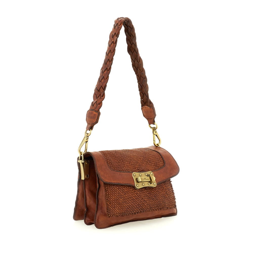 Bolso bandolera en piel de vacuno tejida y teñida en prenda