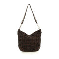 Bolso de hombro en piel de vacuno tejida y teñida en prenda, con asa de hombro con tachuelas