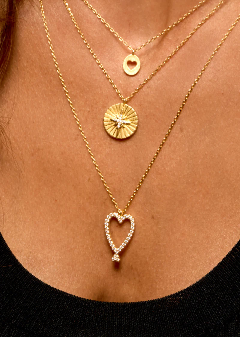 Collar Twin Hearts en oro laminado