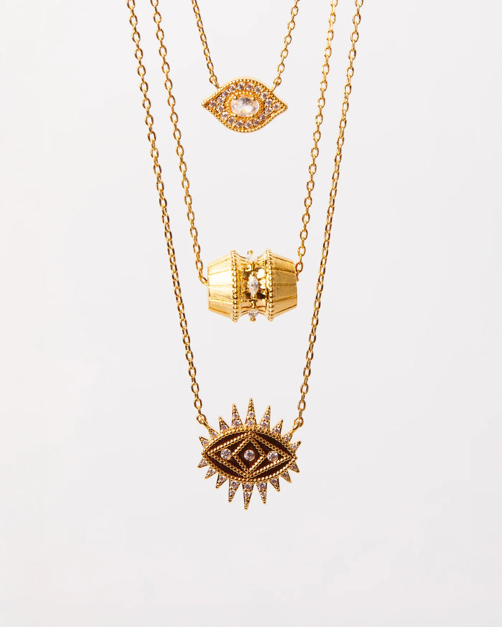 Collar White Majestic Eye de oro