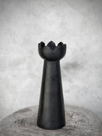 Portavelas pequeño negro antiguo