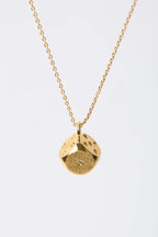 Collar Game de oro