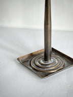 Portavelas de mesa en latón antiguo