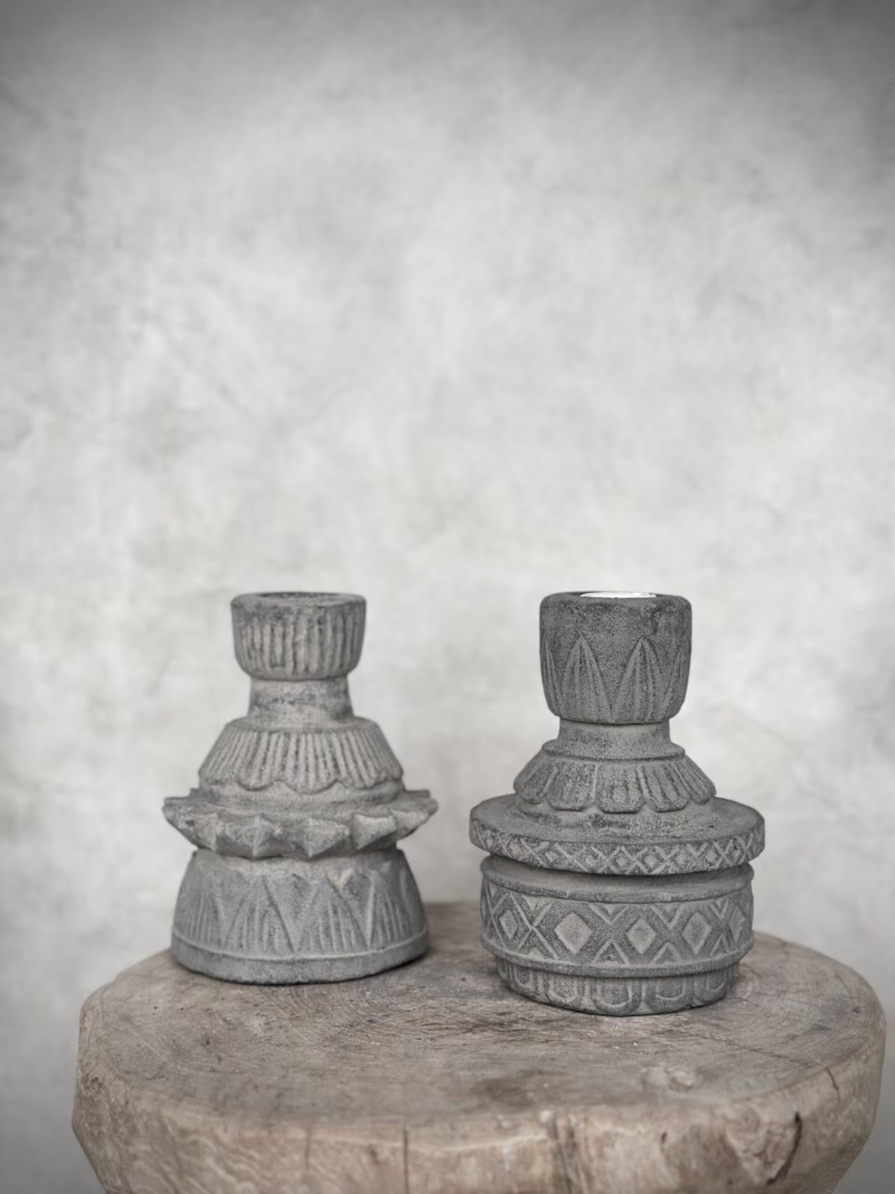 Portavelas de piedra gris lavado