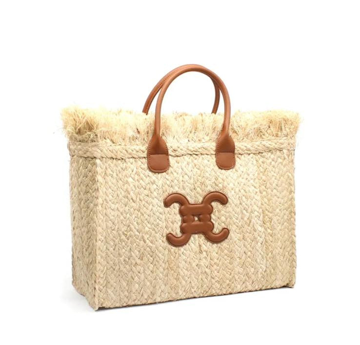 Bolso de mano y rafia