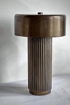 Lámpara en latón envejecido | Ø 33 × H 52,5 cm