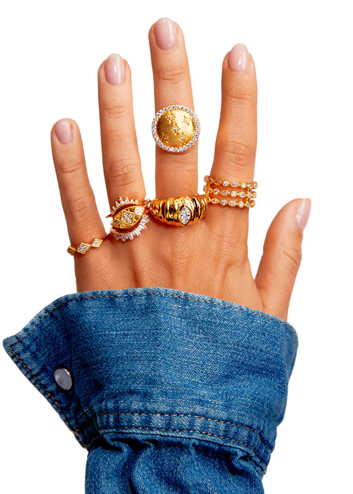 Anillo Triple Infinity en oro laminado