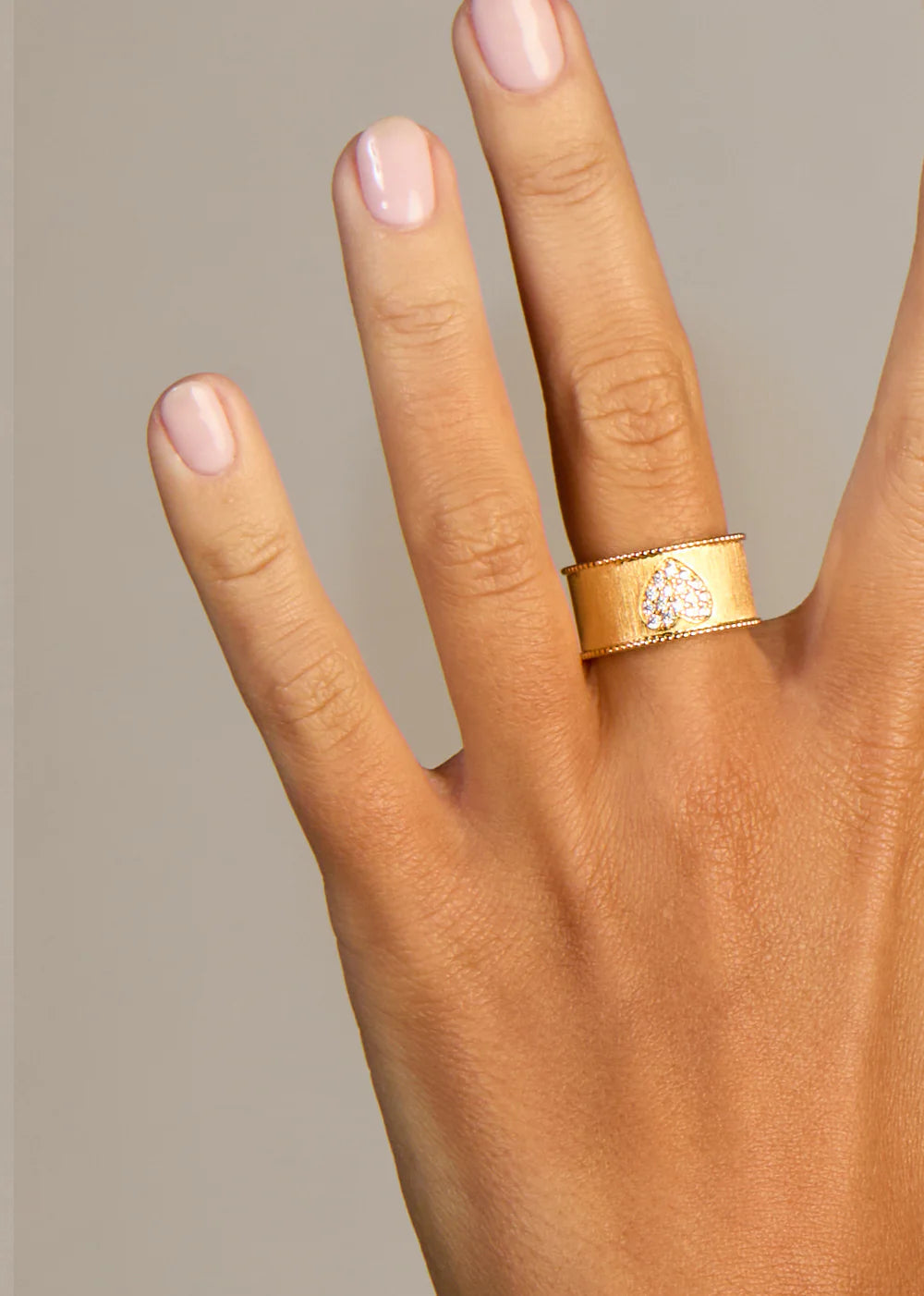Anillo Heart Crown de oro