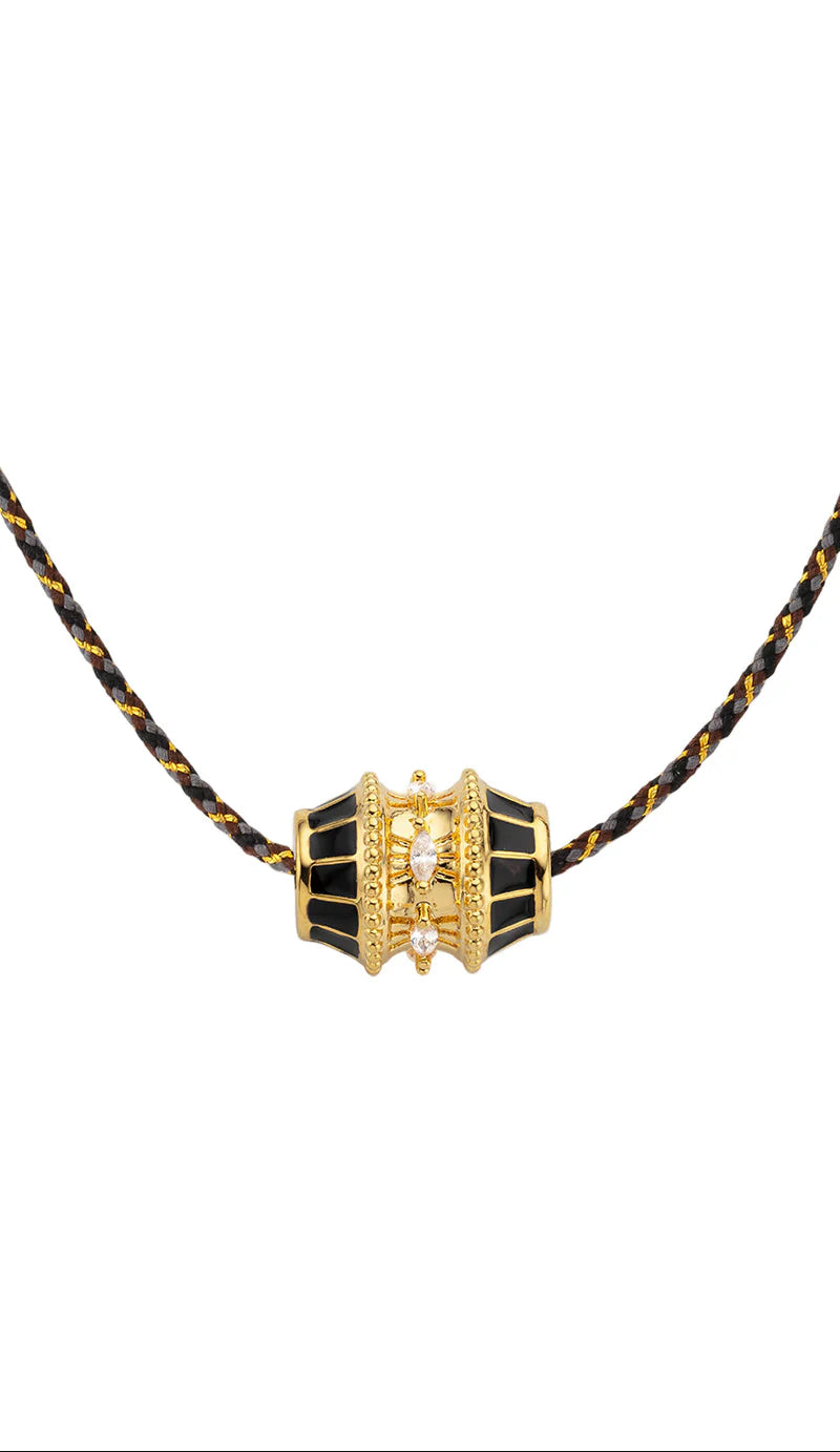 Collar Black Talisman de oro